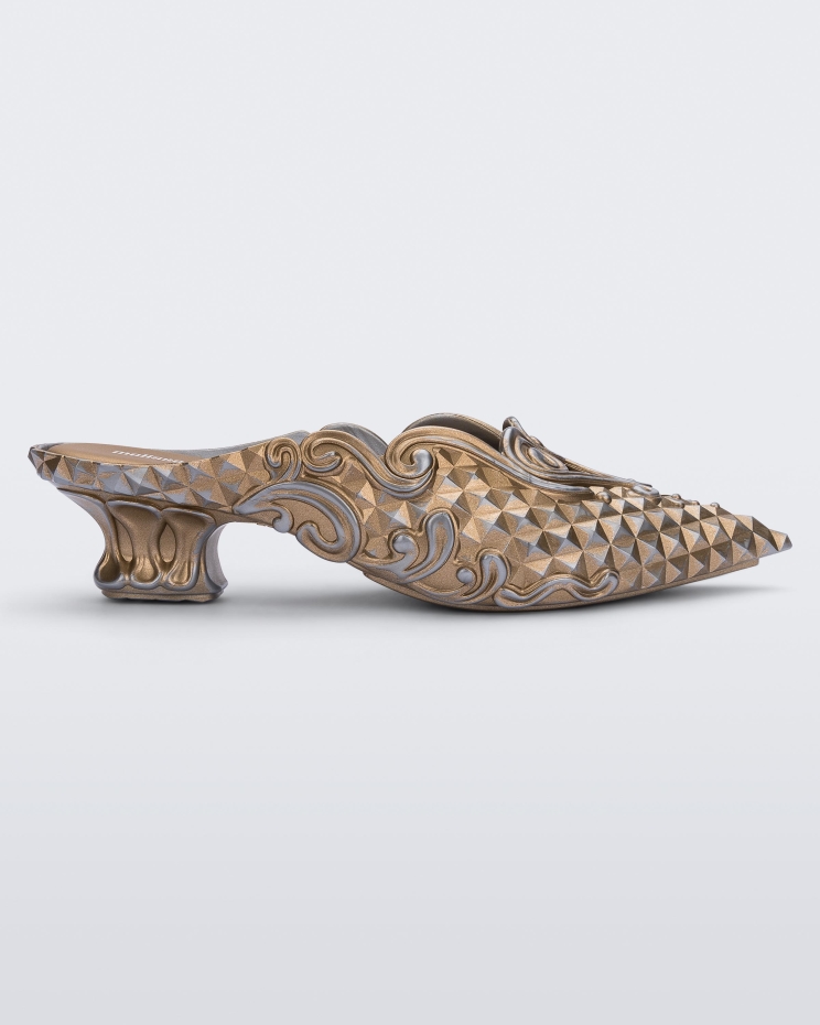 gold_court_shoe_y_project_melissa_fashion.jpg Gold Court Shoe Y Project Melissa Fashion - Image 1