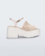 Beige Melissa Fashion Pose