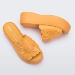 Melissa Fashion Becky Panc Isabela & Chica Capeto Slide Yellow