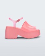 Melissa Fashion Pose Pink