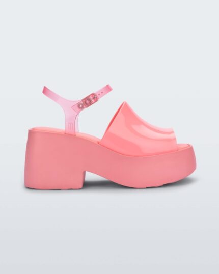 Melissa Fashion Pose Pink