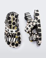 Mini Melissa Fashion Ping Pong Fabula Sandal-Baby Beige-Black - Image 2