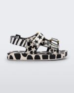 Mini Melissa Fashion Ping Pong Fabula Sandal-Baby Beige-Black - Image 4